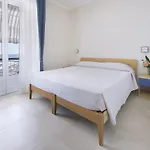 Hotel Teresa *