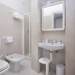 Teresa Hotel *